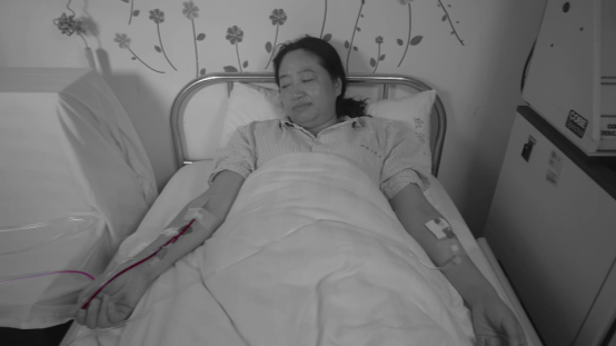 【中国梦微电影】《红》：女医生自捐造血干细胞救助白血病人 下载中心 第4张