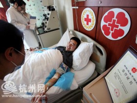 “70后”淘宝店主 陆雪贤成功捐献造血干细胞