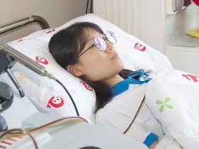 温州00后女老师,开学前接到一个电话,住进了医院