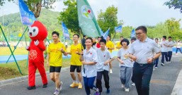 红十字“星星跑团”迎华诞·欢乐跑