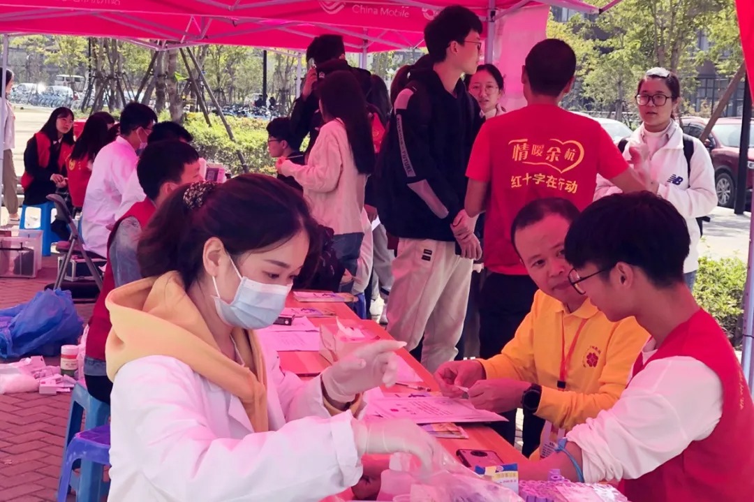 他们奔波在播撒“生命种子”的路上 浙江省造血干细胞捐献志愿服务队 第6张