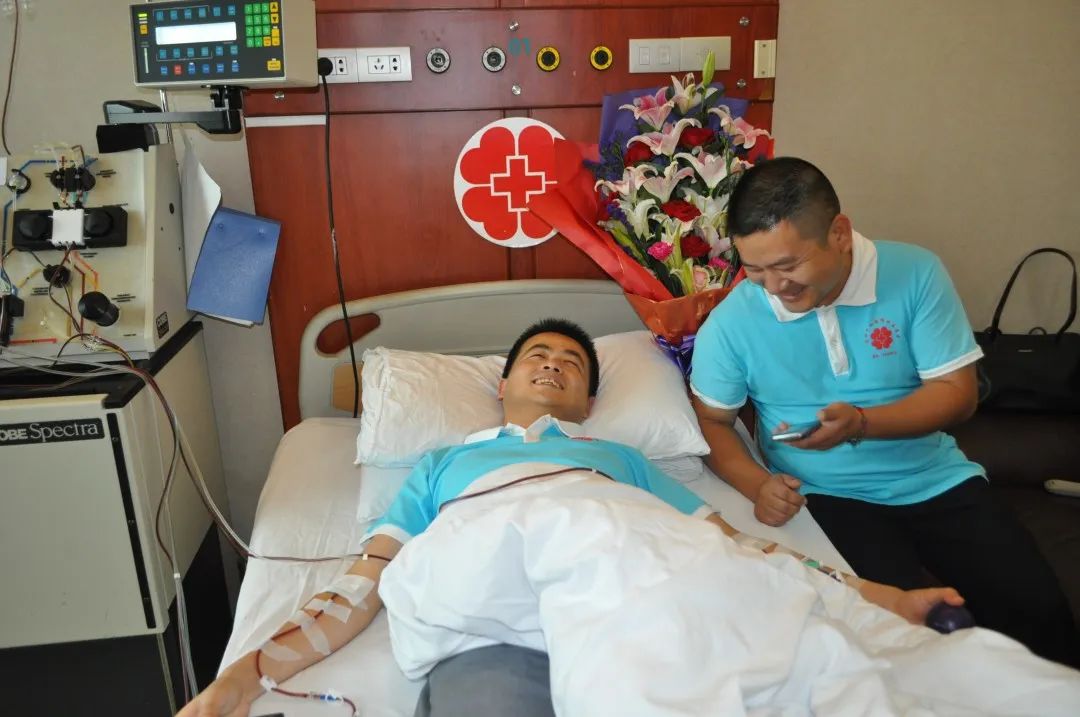 “热血队长”徐青：椒江造血干细胞捐献第一人，19年献血93次 志愿风采 第2张