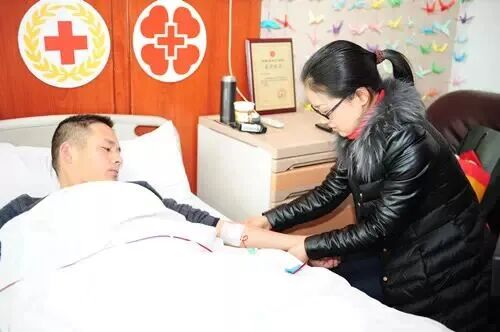 浩瀚人海中十万分之一的可能，跨越11年，他们为生命接力！ 媒体报道 第3张